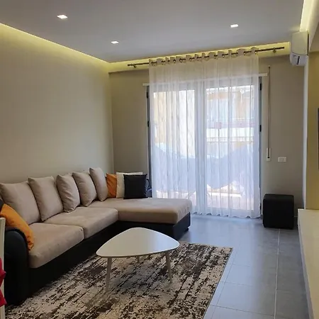 Deluxe Apartment *